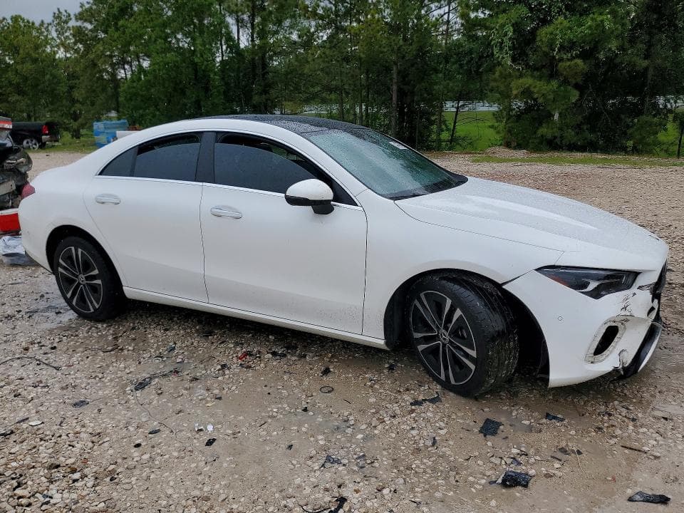 2025 MERCEDES-BENZ CLA 250 4
