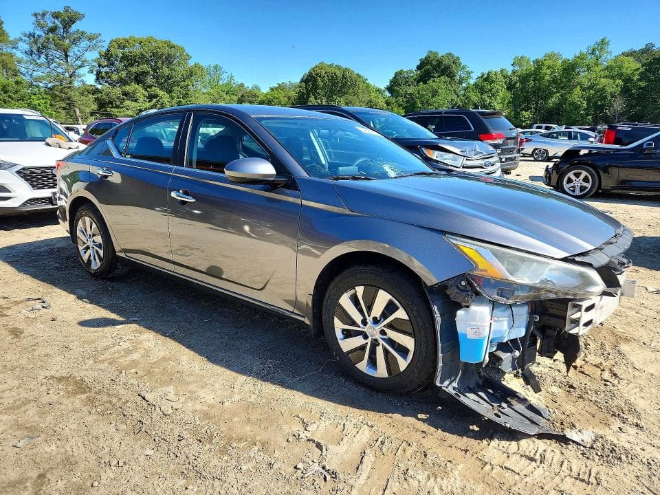 2019 NISSAN ALTIMA S S 4