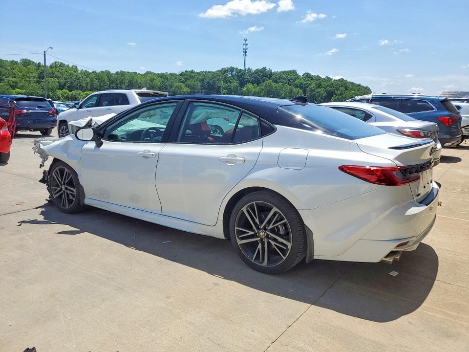 2025 TOYOTA CAMRY XSE 2
