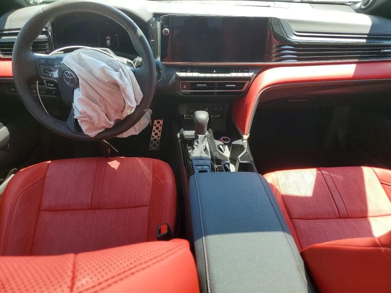 2025 TOYOTA CAMRY XSE 8