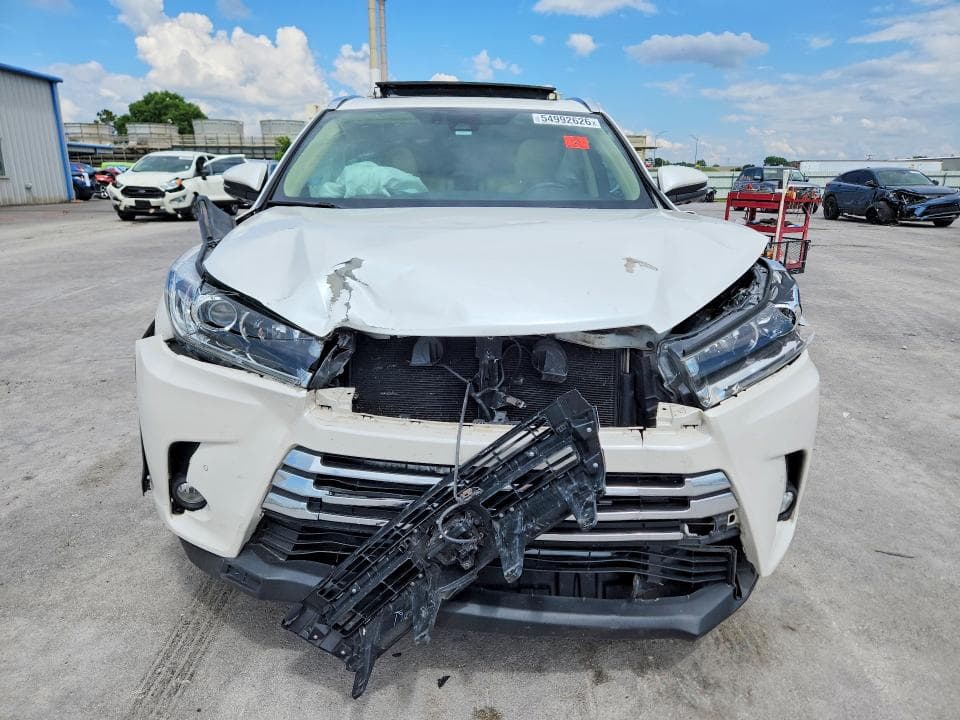 2017 TOYOTA HIGHLANDER LIMITED PLATINUM LIMITED PLATINUM 5