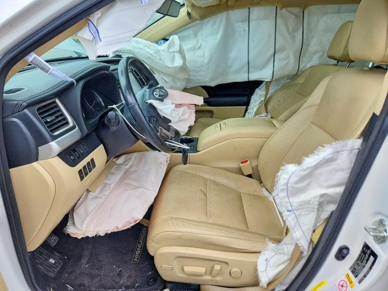 2017 TOYOTA HIGHLANDER LIMITED PLATINUM LIMITED PLATINUM 7