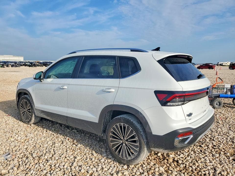 2025 VOLKSWAGEN TAOS SE 2