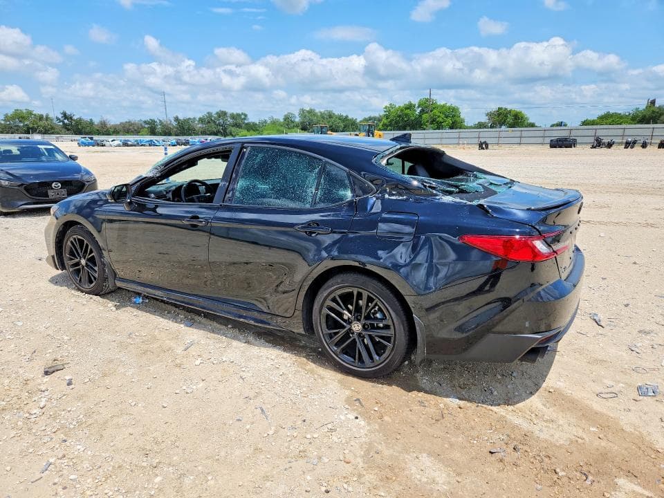 2025 TOYOTA CAMRY SE 2