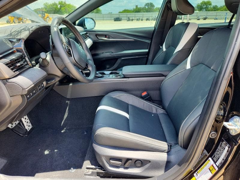 2025 TOYOTA CAMRY SE 7