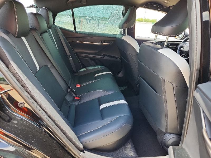 2025 TOYOTA CAMRY SE 10