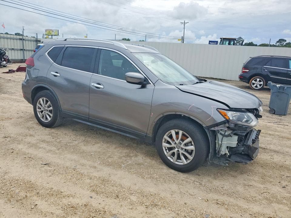 2020 NISSAN ROGUE SV 4