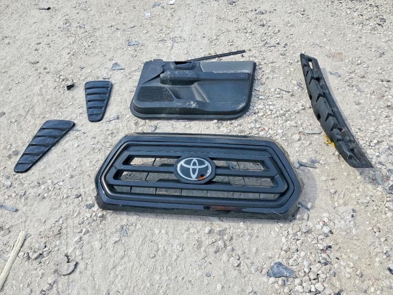 2023 TOYOTA TACOMA SR V6 SR V6 12