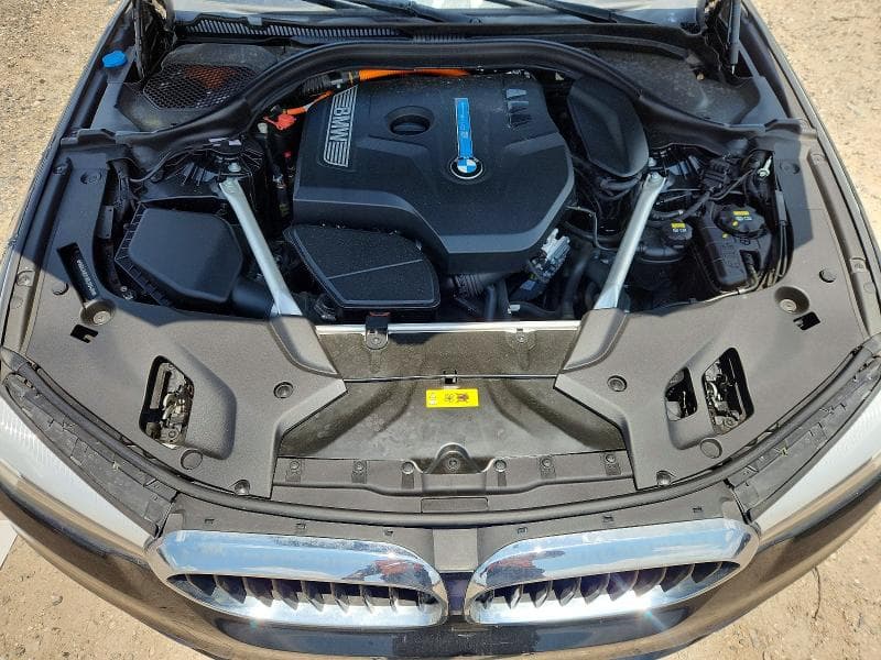 2019 BMW 530E 11
