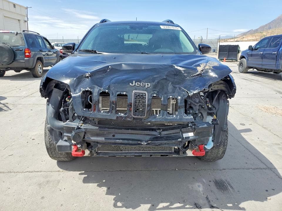2022 JEEP CHEROKEE TRAILHAWK 5
