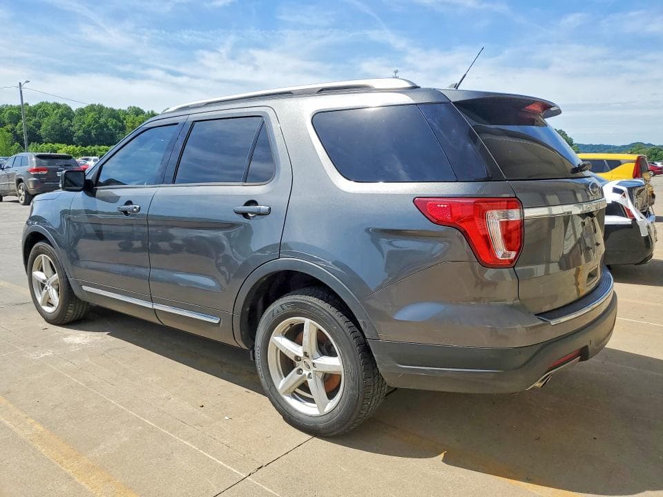 2018 FORD EXPLORER XLT 2