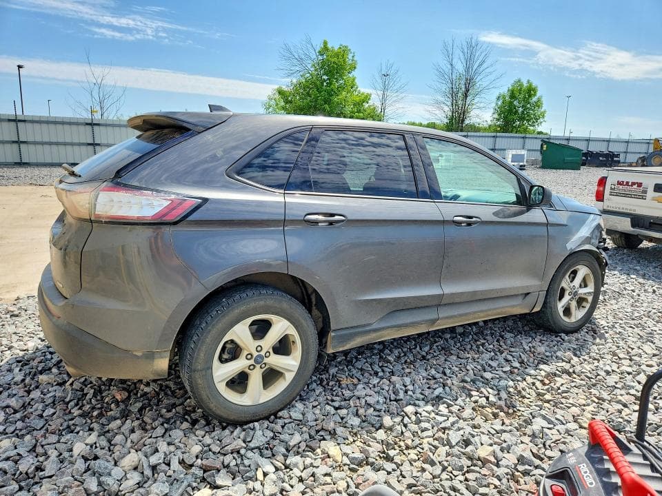 2018 FORD EDGE SE 3