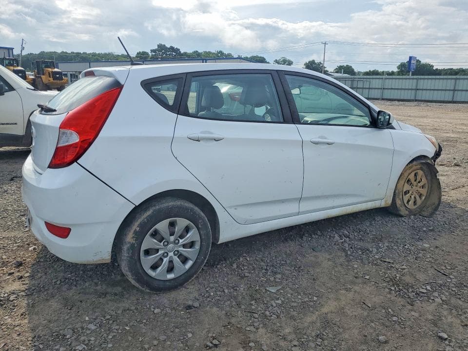2017 HYUNDAI ACCENT SE 3
