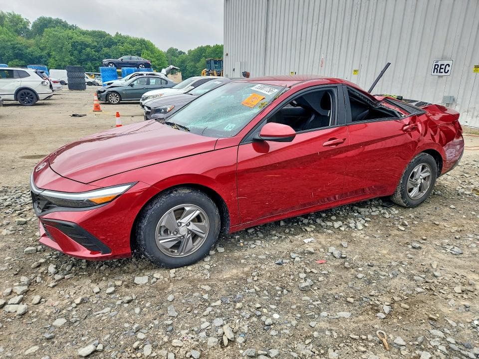 2024 HYUNDAI ELANTRA SE 1