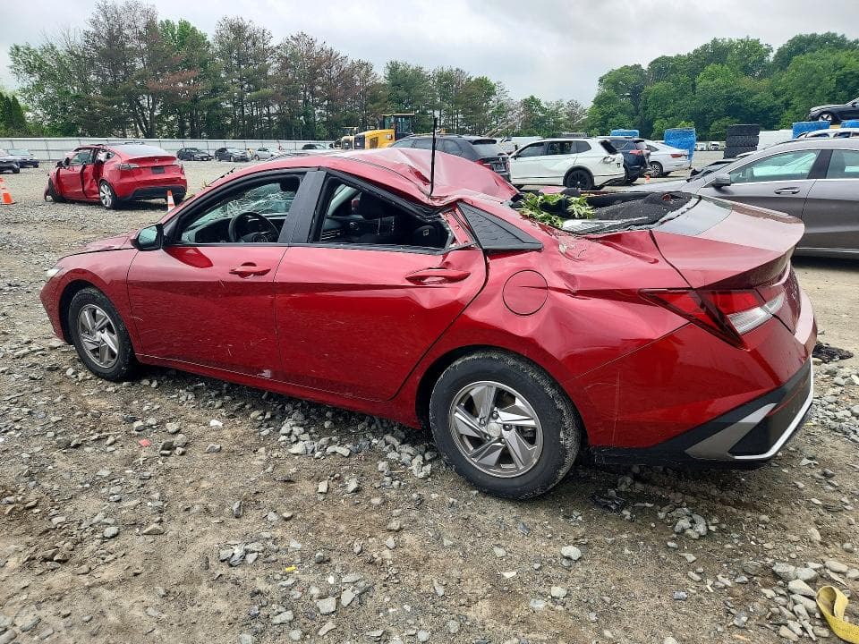 2024 HYUNDAI ELANTRA SE 2