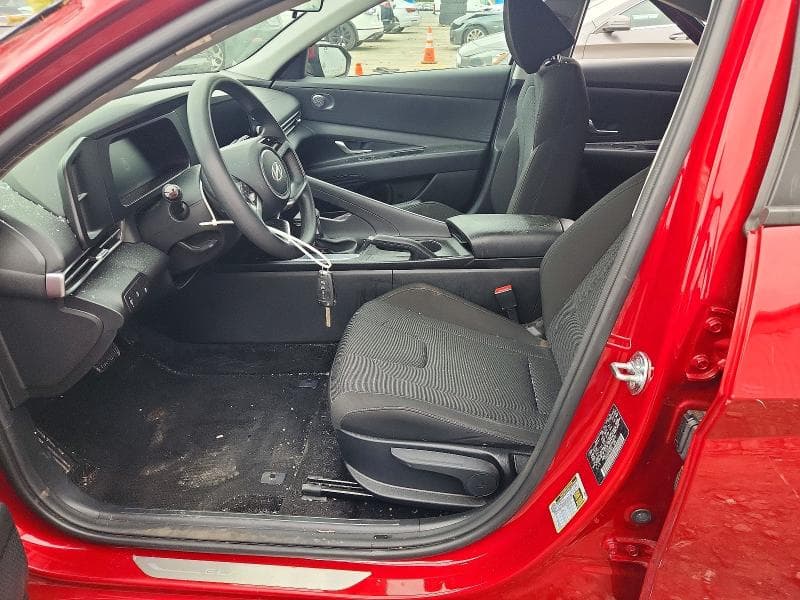 2024 HYUNDAI ELANTRA SE 7