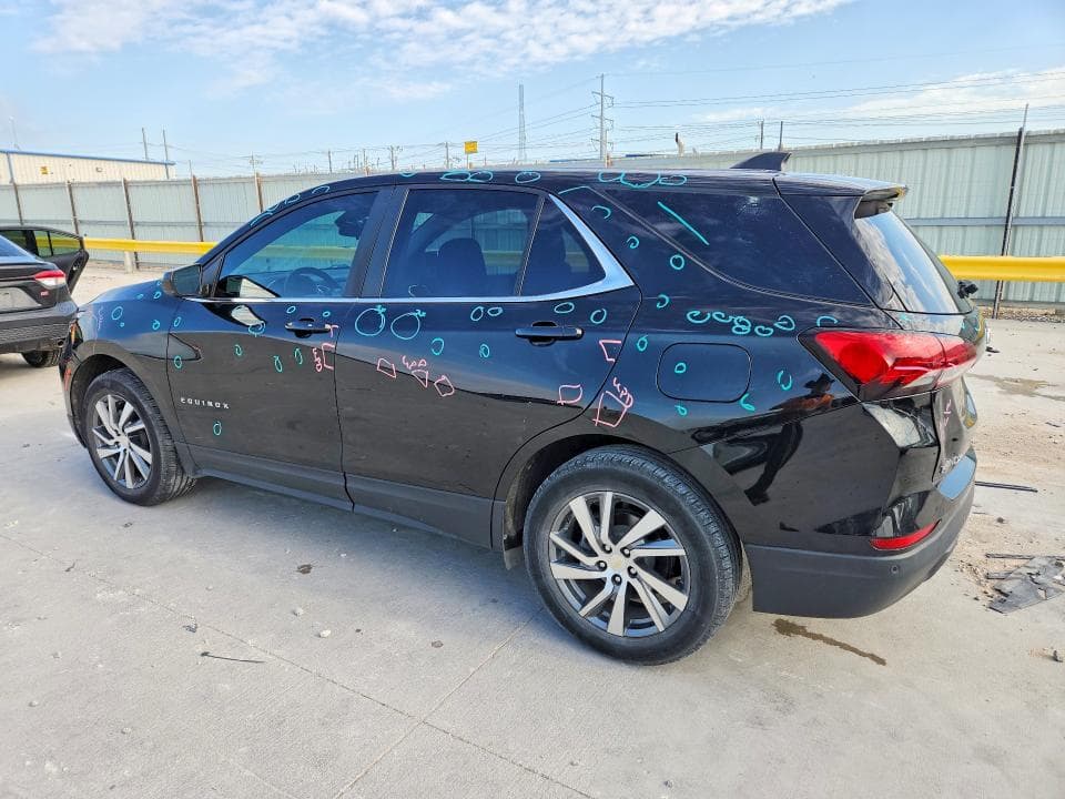 2022 CHEVROLET EQUINOX LT LT 2