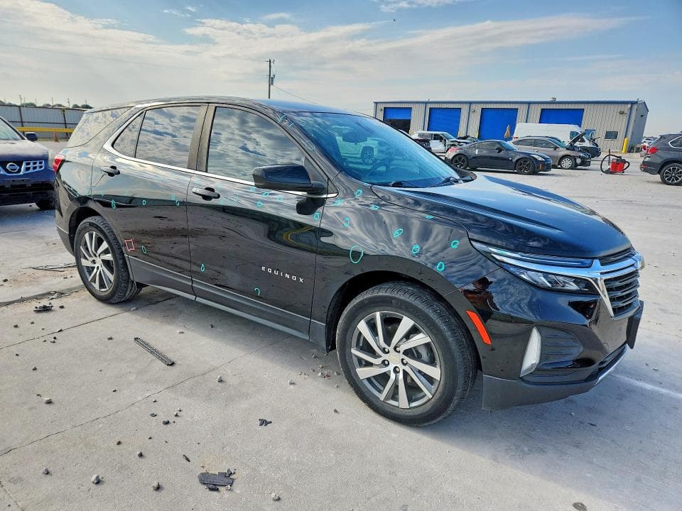 2022 CHEVROLET EQUINOX LT LT 4