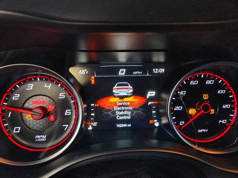 2019 DODGE CHARGER SXT 9