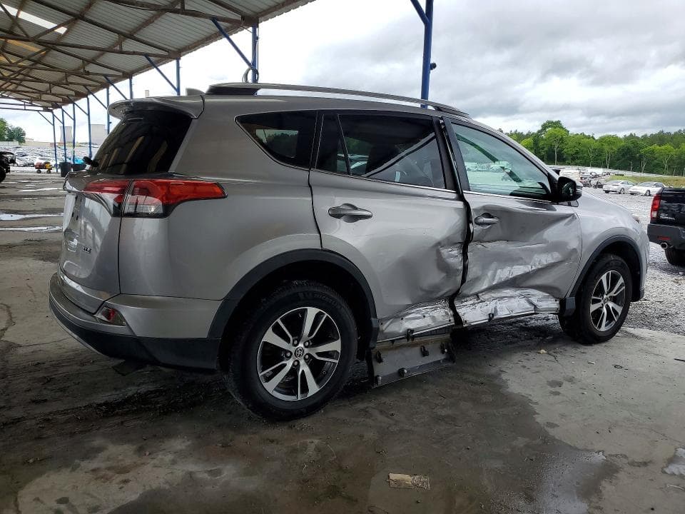 2017 TOYOTA RAV4 XLE XLE 3