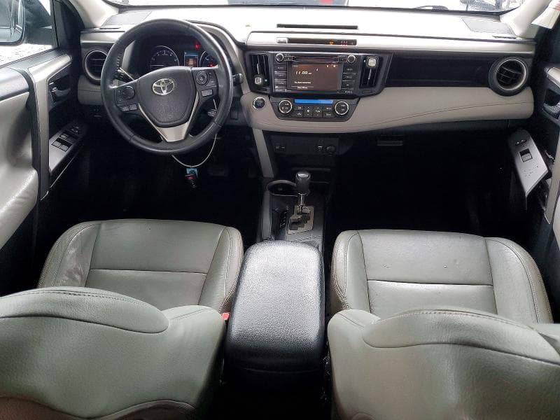 2017 TOYOTA RAV4 XLE XLE 8