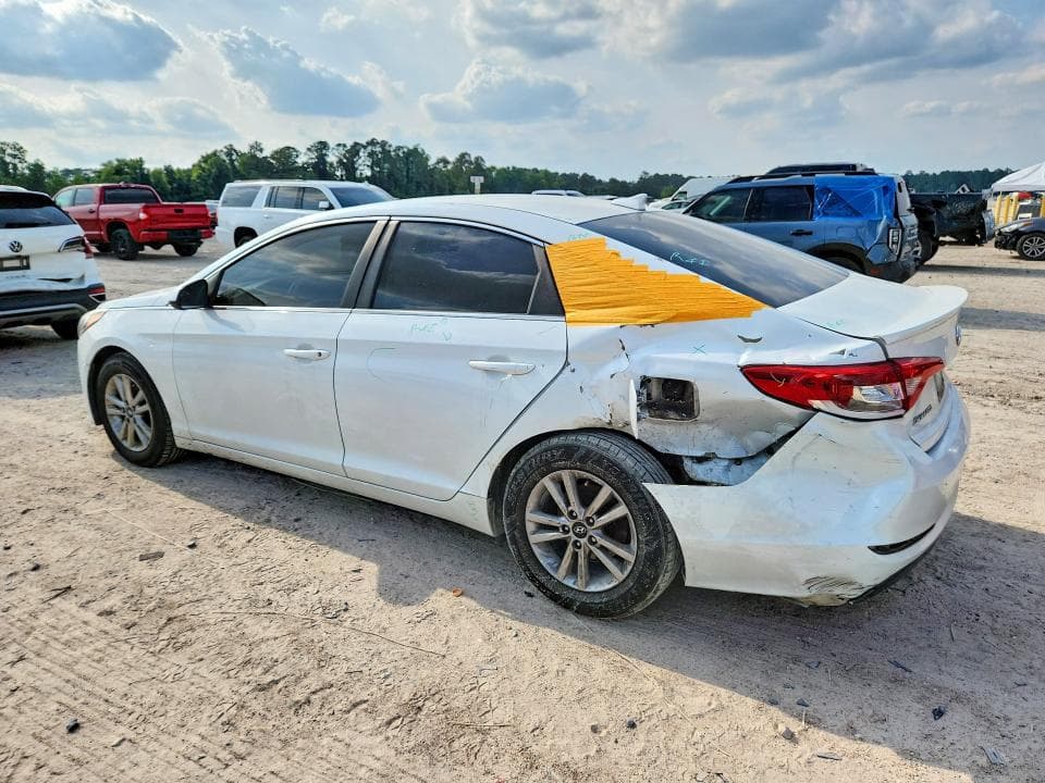 2016 HYUNDAI SONATA SE 2