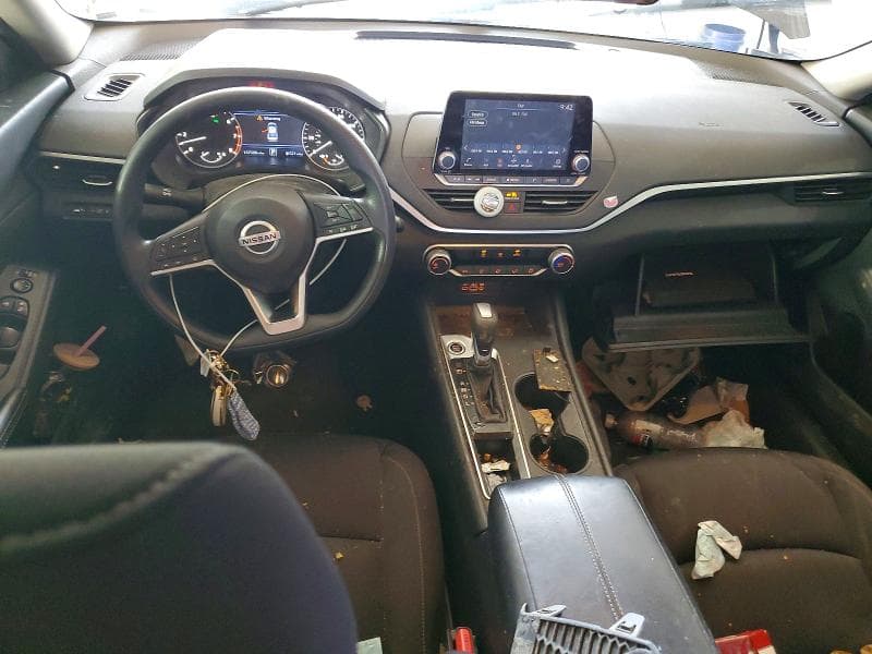 2020 NISSAN ALTIMA 8