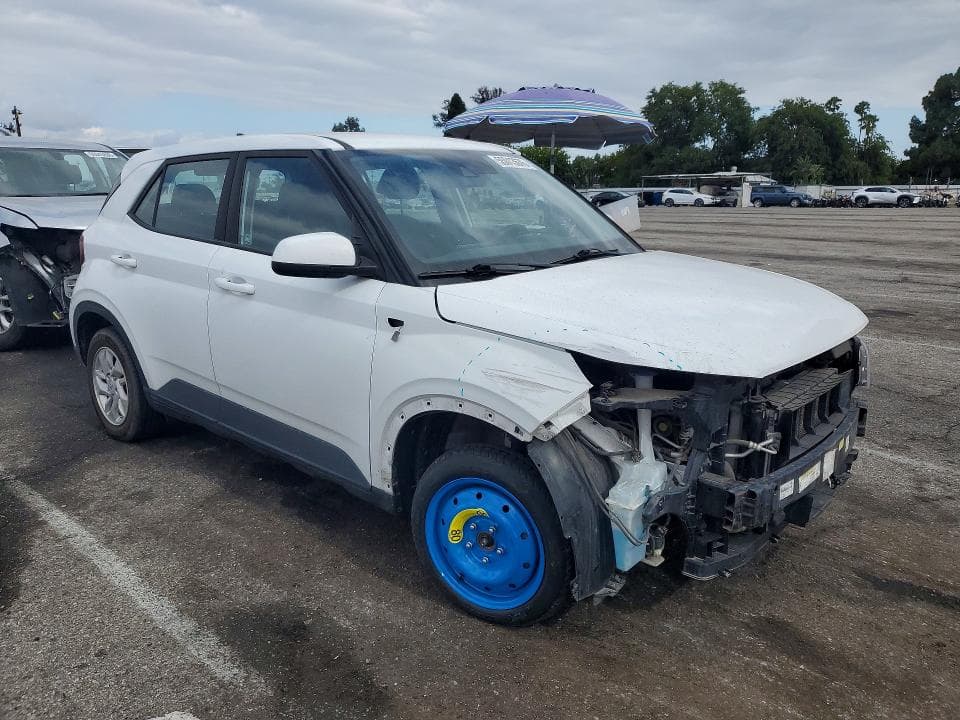 2021 HYUNDAI VENUE SE SE 4