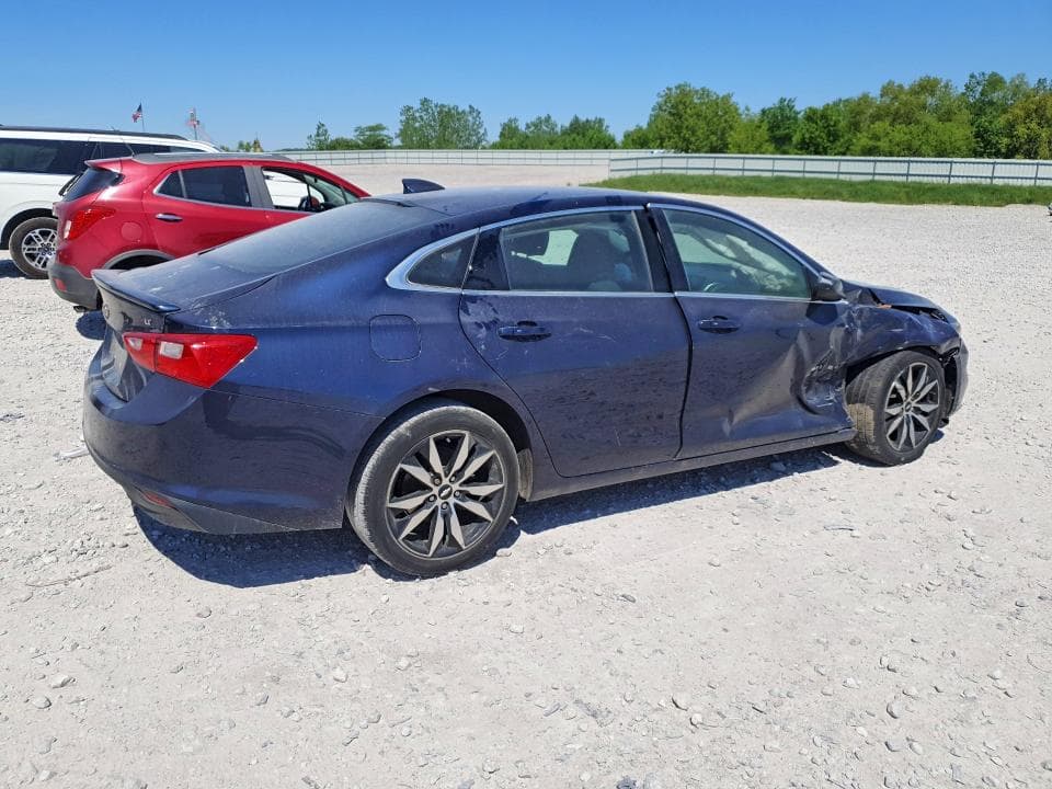 2017 CHEVROLET MALIBU LT 3