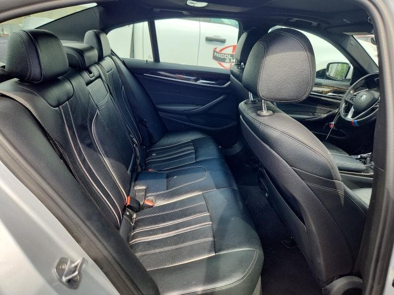 2019 BMW 530 I I 11