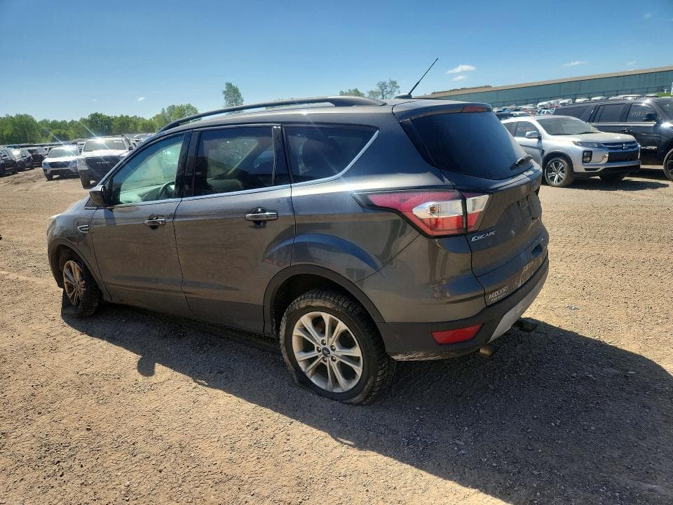 2017 FORD ESCAPE SE 2