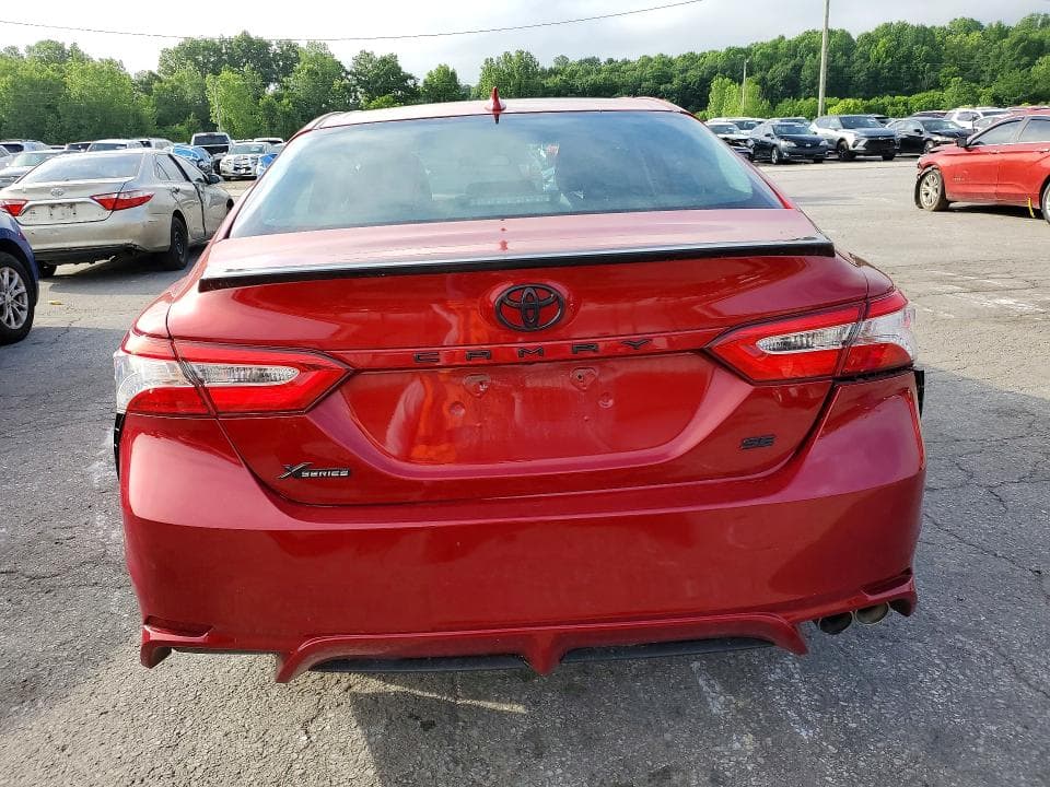 2020 TOYOTA CAMRY SE 6