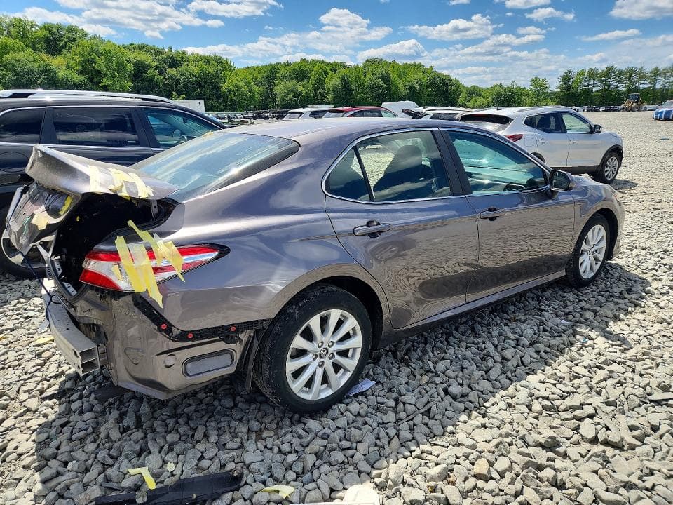 2018 TOYOTA CAMRY LE LE 3