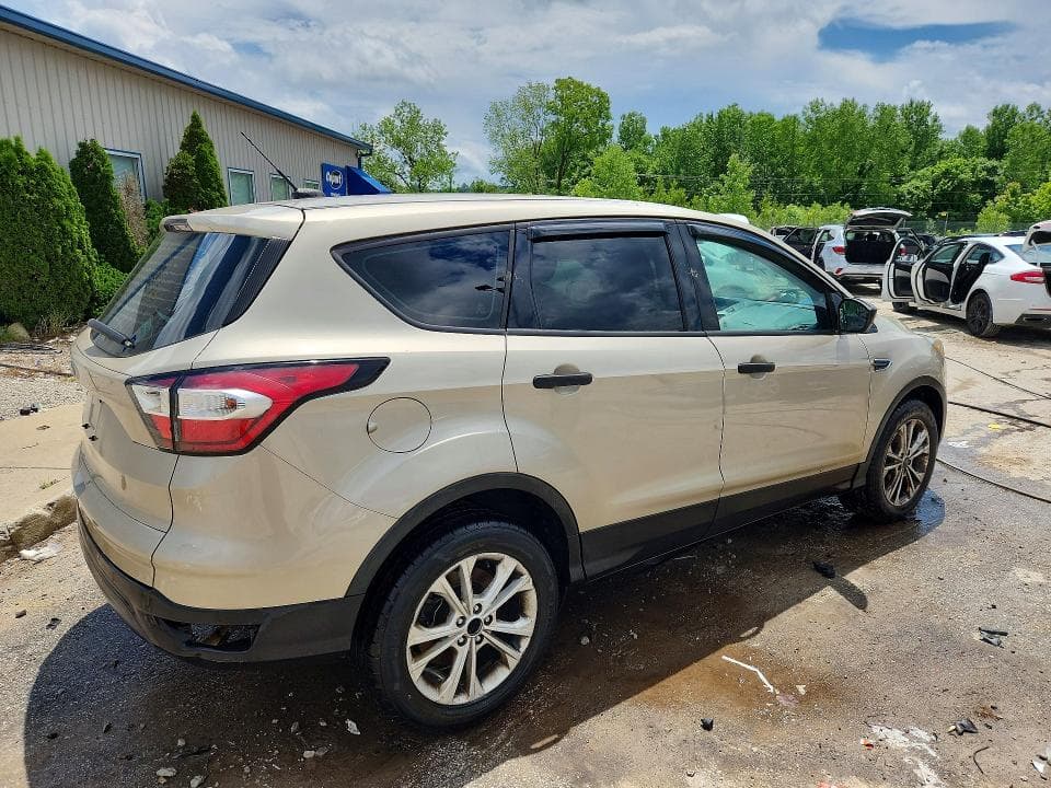 2017 FORD ESCAPE S 3