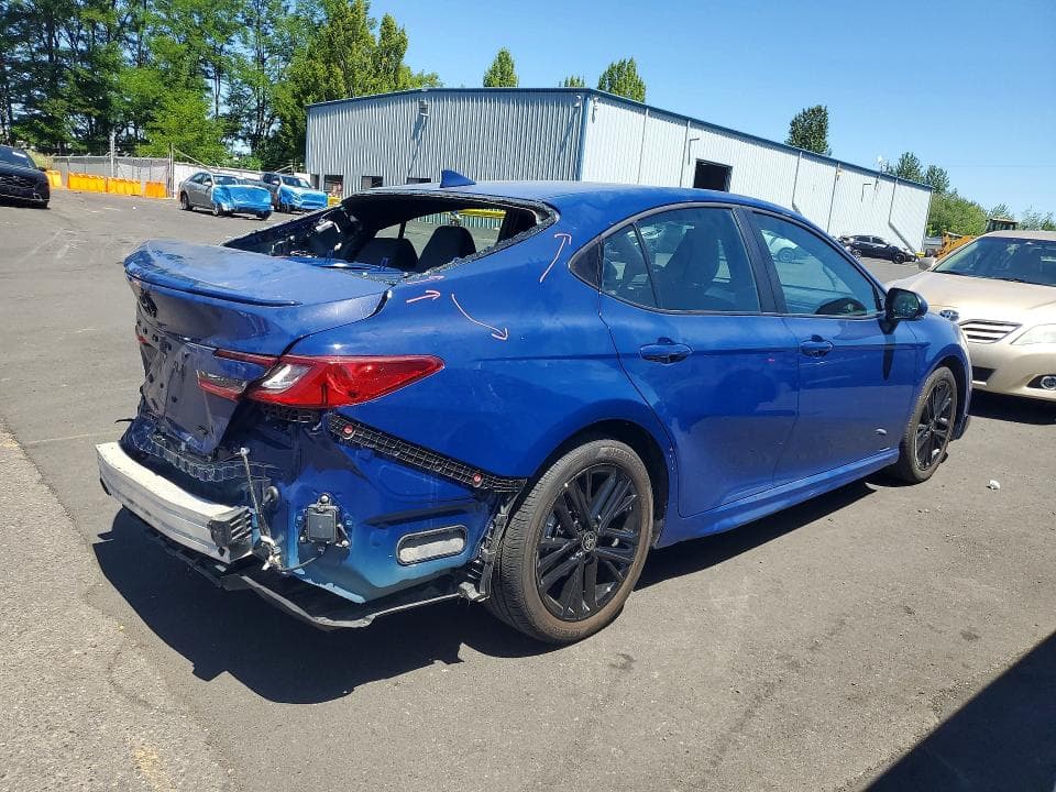 2025 TOYOTA CAMRY SE SE 3