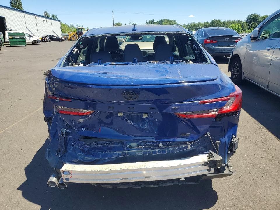 2025 TOYOTA CAMRY SE SE 6