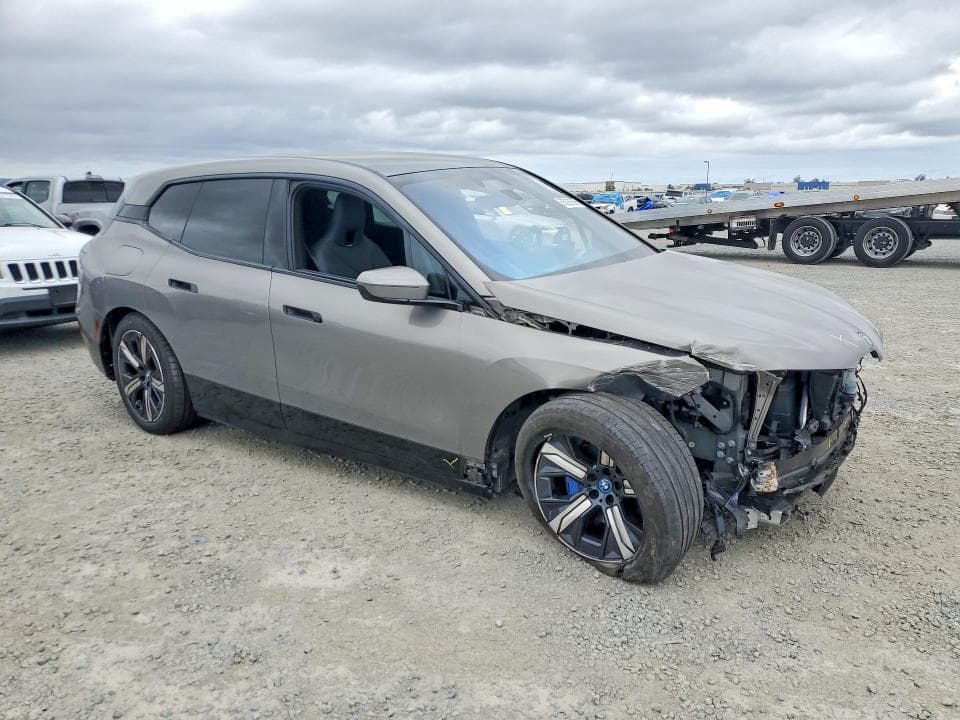 2025 BMW IX XDRIVE50 4