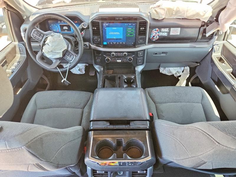 2025 FORD F150 XLT 8
