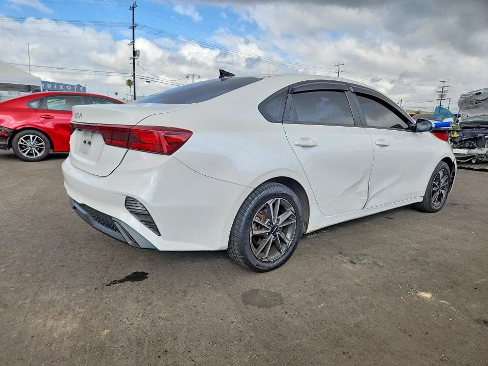 2023 KIA FORTE LXS 3