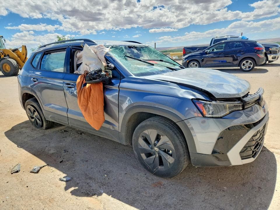 2025 VOLKSWAGEN TAOS S 4
