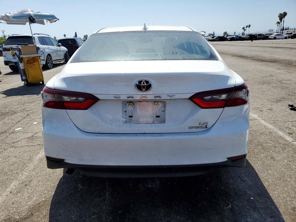 2024 TOYOTA CAMRY LE 6