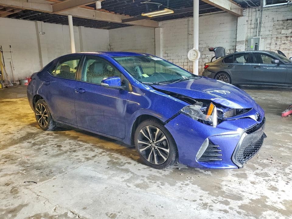 2017 TOYOTA COROLLA SE 4