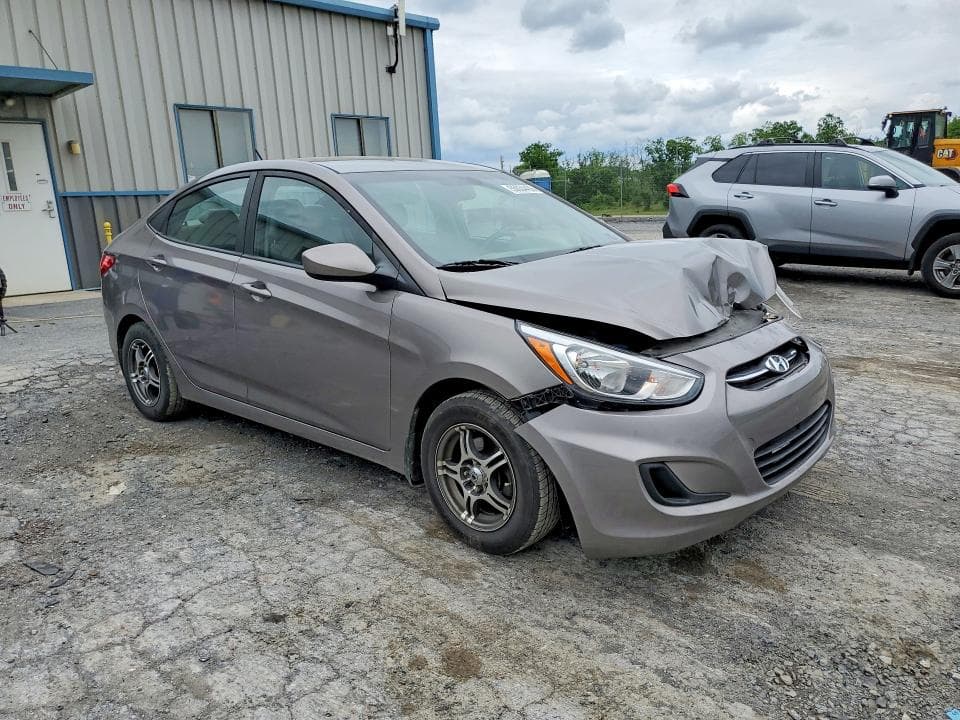 2017 HYUNDAI ACCENT SE 4