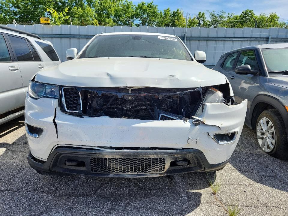 2017 JEEP GRAND CHEROKEE LAREDO 5
