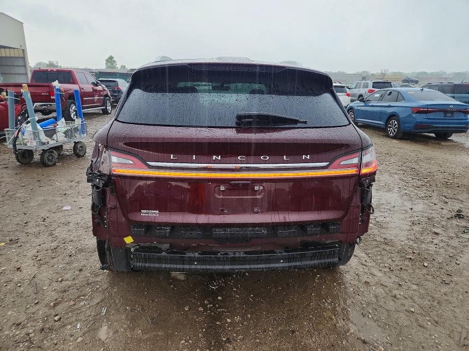 2022 LINCOLN NAUTILUS RESERVE 6