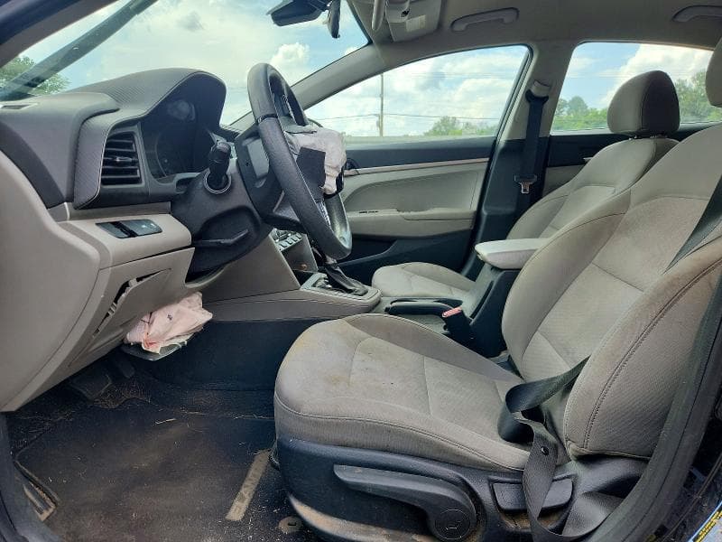 2020 HYUNDAI ELANTRA SE 7
