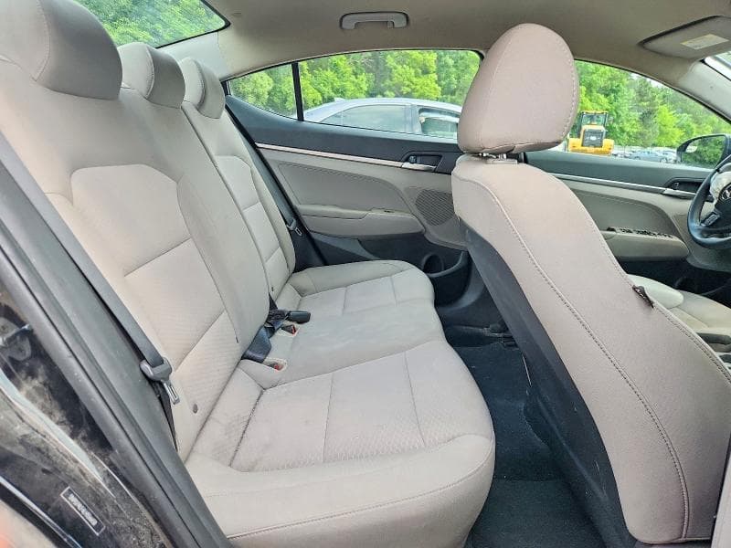 2020 HYUNDAI ELANTRA SE 10