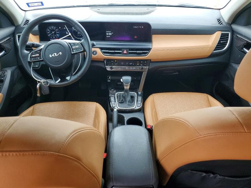 2024 KIA SELTOS EX 8