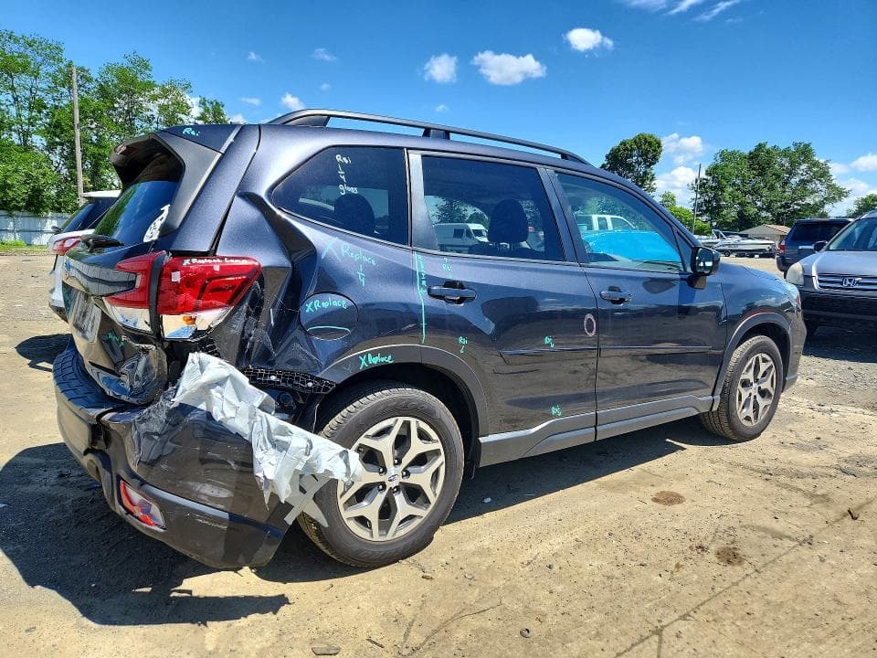 2019 SUBARU FORESTER PREMIUM 3