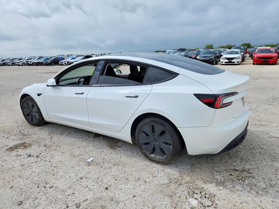 2024 TESLA MODEL 3 2